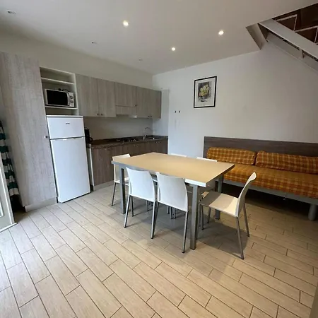 Renovated With Garden And Pool Access Villa Bibione